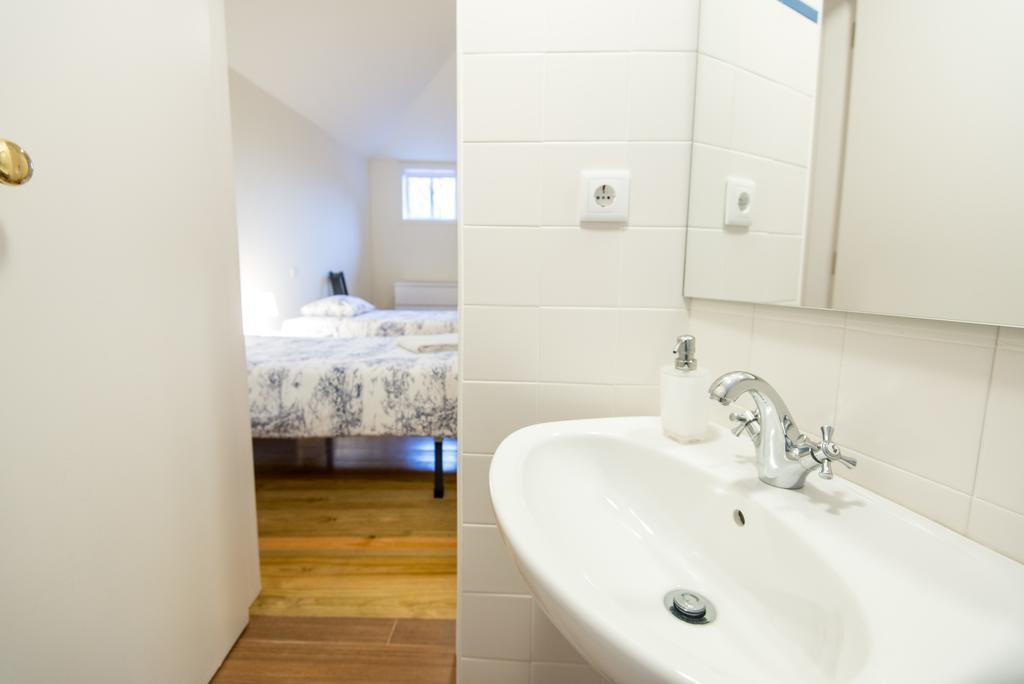 Flores Apartment Порто Екстериор снимка
